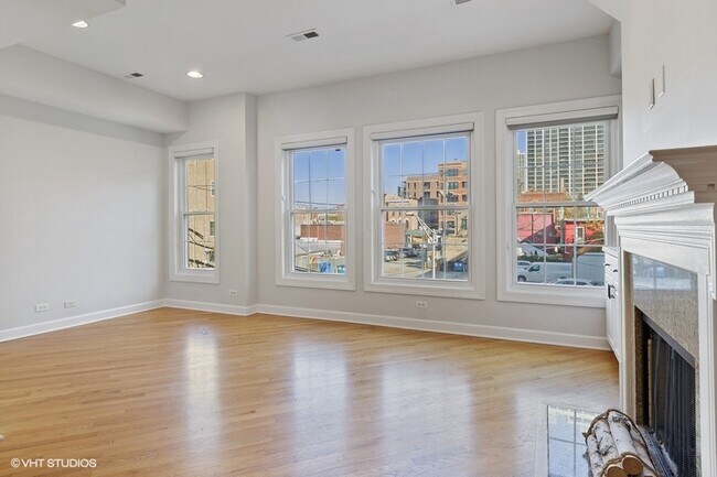 Foto del edificio - 1542 N Wieland St