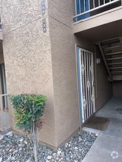 Building Photo - 1111 E University Dr