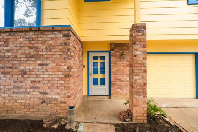 Building Photo - 8914 Brightwater
