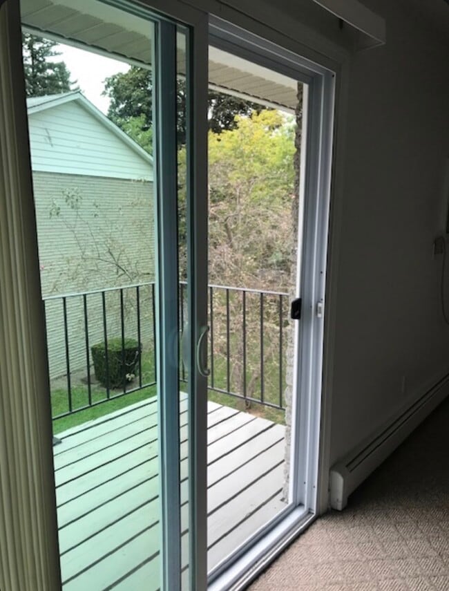 Building Photo - 121 W William St