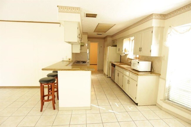 Building Photo - 7022 Pyron Way