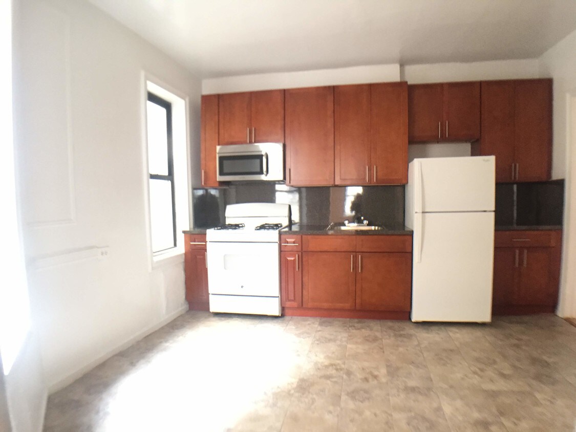 100 Thayer St, New York, NY 10040 Apartments in New York, NY