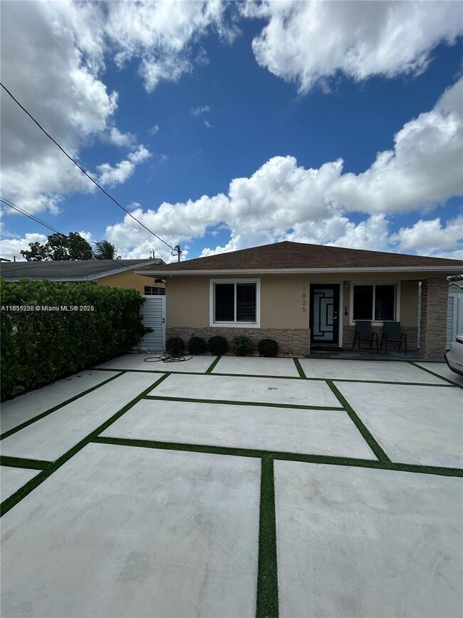 Foto del edificio - 1825 NW 154th St