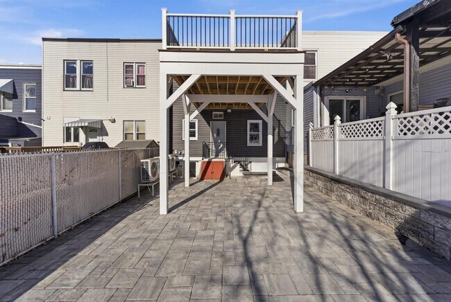 Foto del edificio - 821 18th St