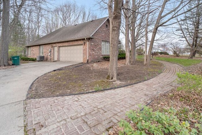 Foto del edificio - Beautiful Wooded Lot