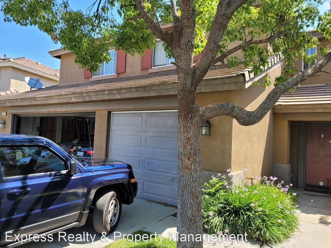 Primary Photo - 5 br, 2.5 bath House - 1418 Briar Oak Way