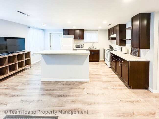 Foto del edificio - 1123 E 6th St