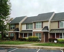 Building Photo - 452 WI Pkwy