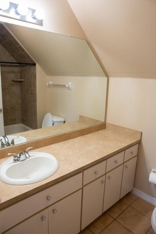 Foto del edificio - 1927 NW 14th Terrace