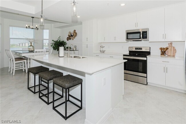 Foto del edificio - 5835 Double Eagle Cir