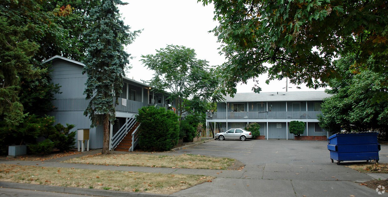 Primary Photo - 260 D St
