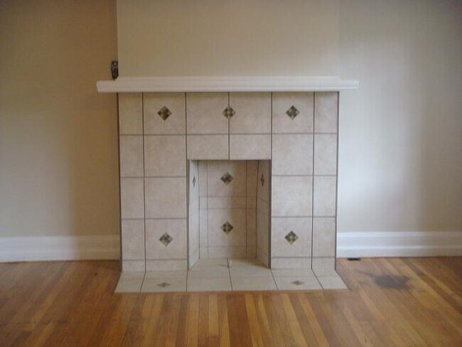 Building Photo - 5807 Callowhill St