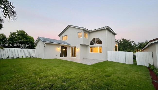 Foto del edificio - 212 SW 179th Ave