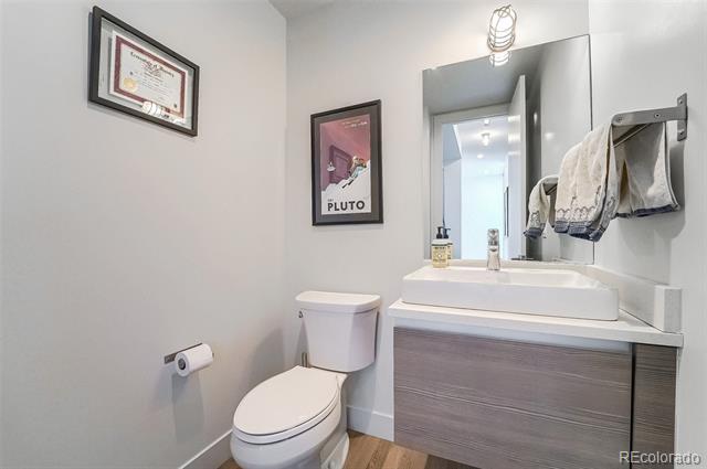 Foto del edificio - 3527 Delgany St