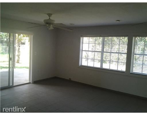Foto del edificio - 3 br, 1.5 bath House - 11765 SW 185th St