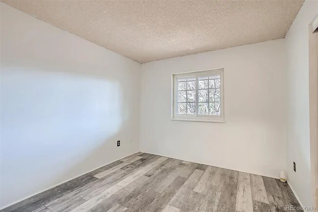 Dormitorio 1 - 6800 E Tennessee