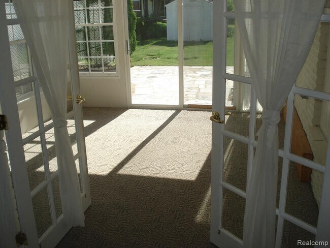 Foto del edificio - 8783 Lozen Dr