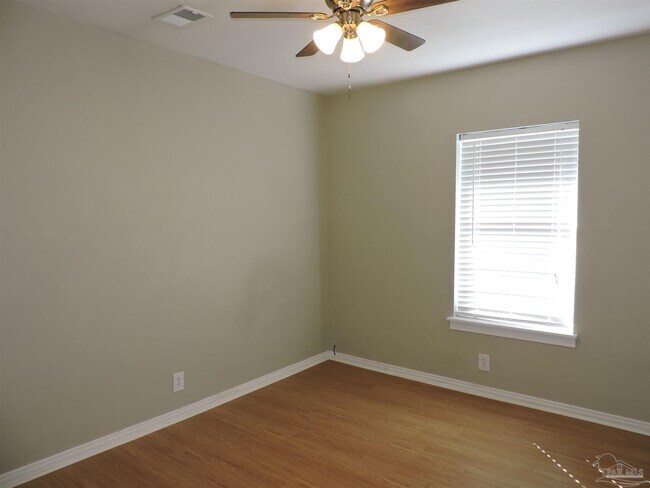 Foto del edificio - 1000 W Intendencia St