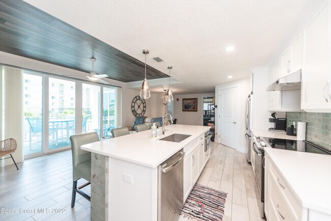 Building Photo - 6015 Turtle Beach Ln