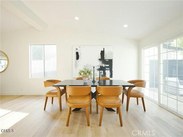 Foto del edificio - 7221 Fallbrook Ave