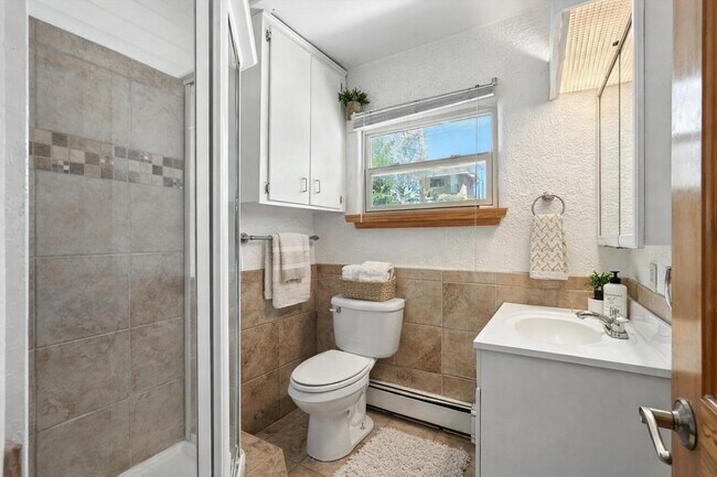 Foto del edificio - 1632 Columbia Dr SE