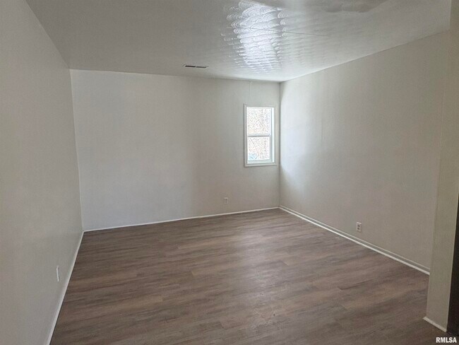 Foto del edificio - 2719 W Radan Ct