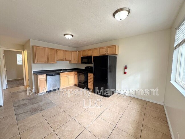 Building Photo - 1784 W 400 N