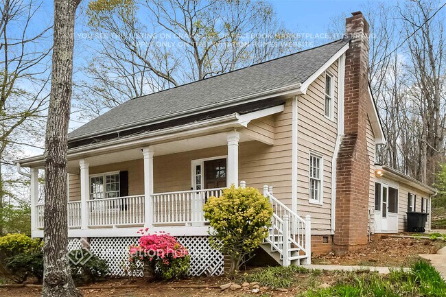 Foto del edificio - 4328 Friar Tuck Ln