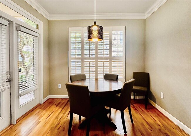 Foto del edificio - 3777 Peachtree Rd NE