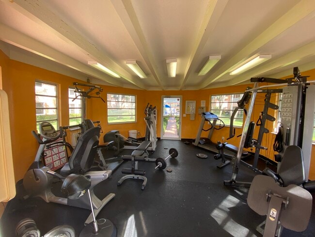 Foto del edificio - 770 SE 2nd Ave