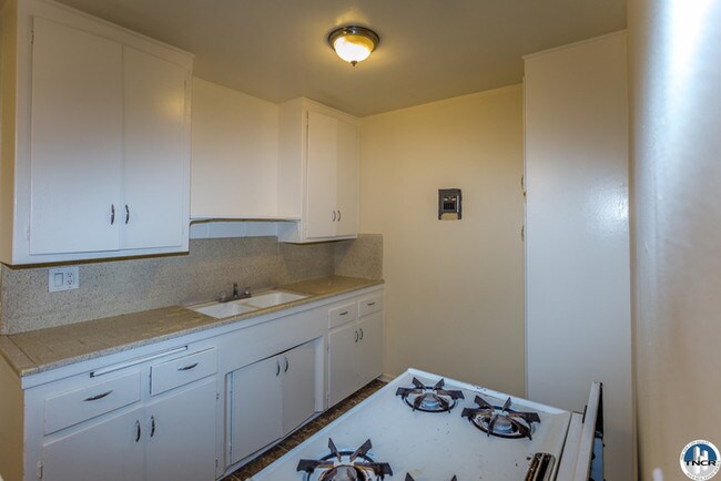 Foto del edificio - 10955 Pioneer Blvd