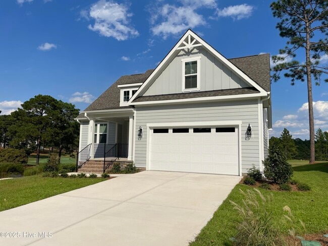 Building Photo - 637 Watauga Ln