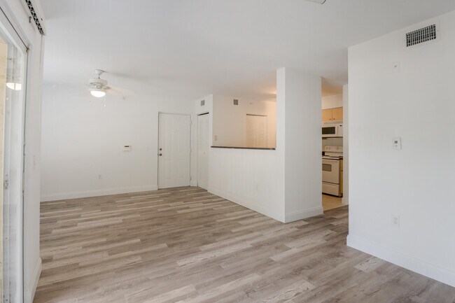 Foto del edificio - 4131 San Marino Blvd