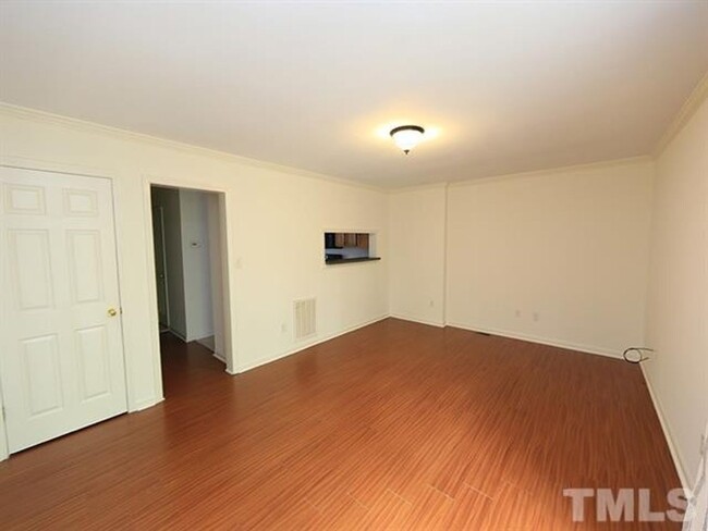 Foto del edificio - Chapel Hill / 3BR Townhouse Severin St. AV...