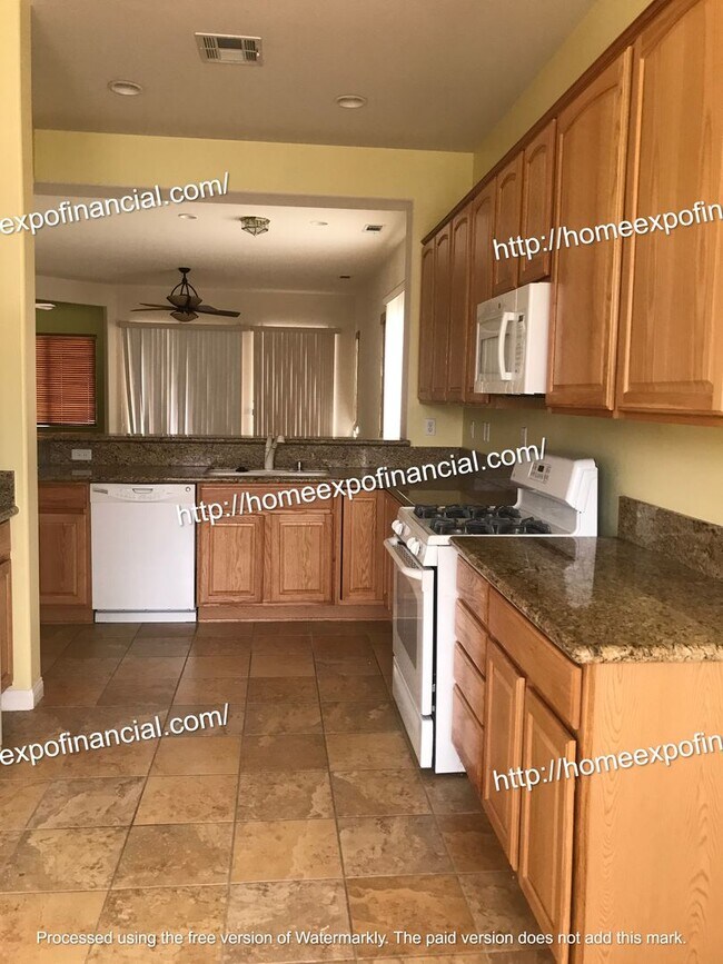 Building Photo - Nice Home For Rent