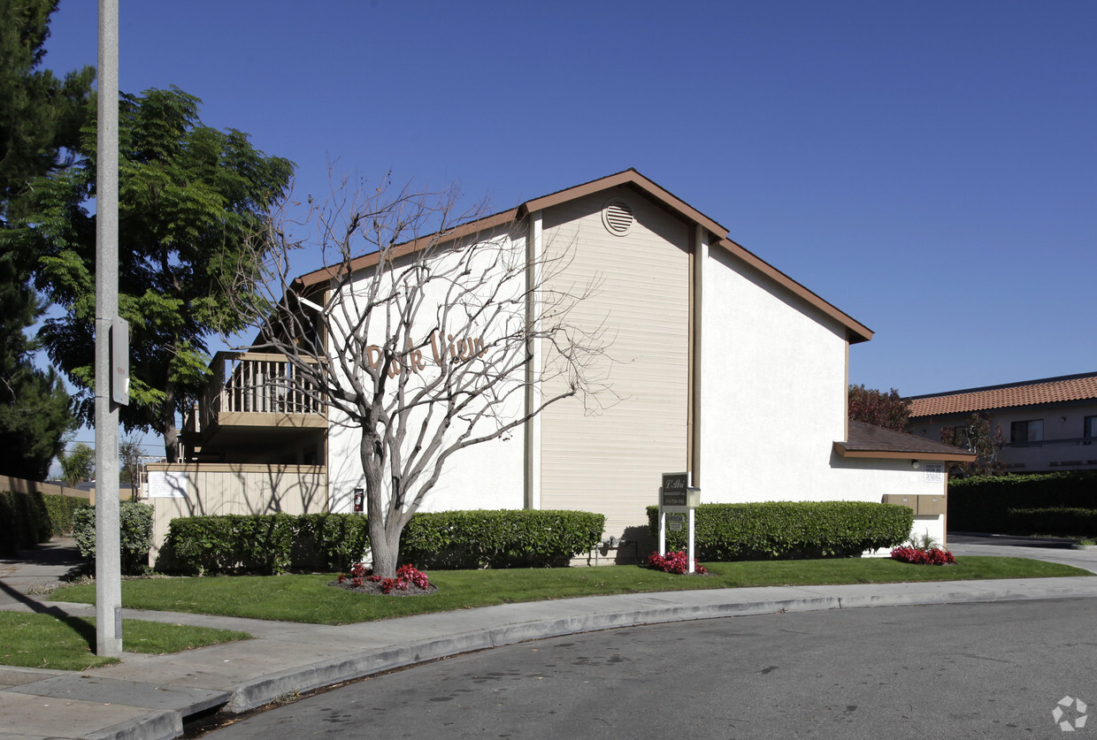 Building Photo - Evergreen Apartments