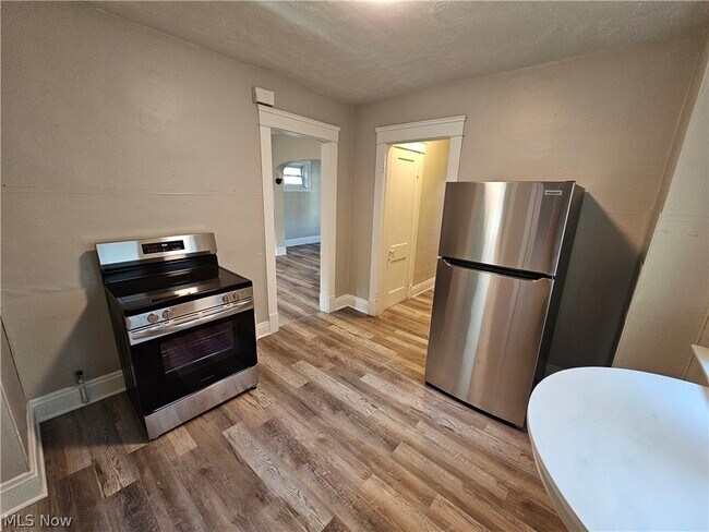 Foto del edificio - 2802 E 118th St