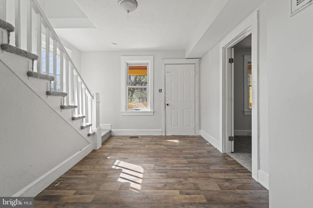 Foto principal - 632 Midland Ave