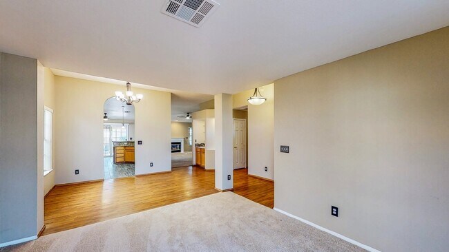 Building Photo - 3 BEDROOM 2 BATH HOME LOCATED IN THE COMMU...