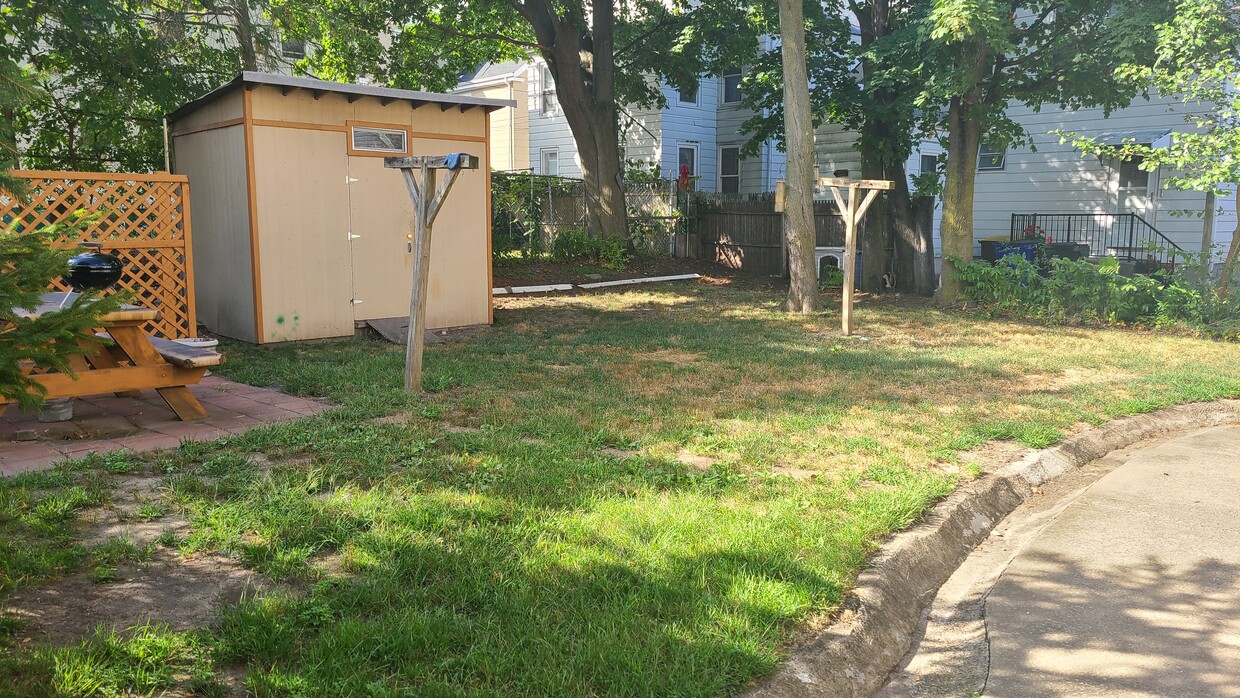 Primary Photo - 203 4th St