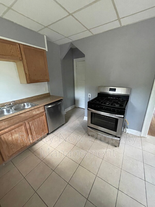 Foto del edificio - 1020 Hillstone Rd
