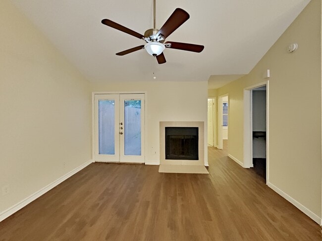 Building Photo - 6419 Horsepen Bayou Dr