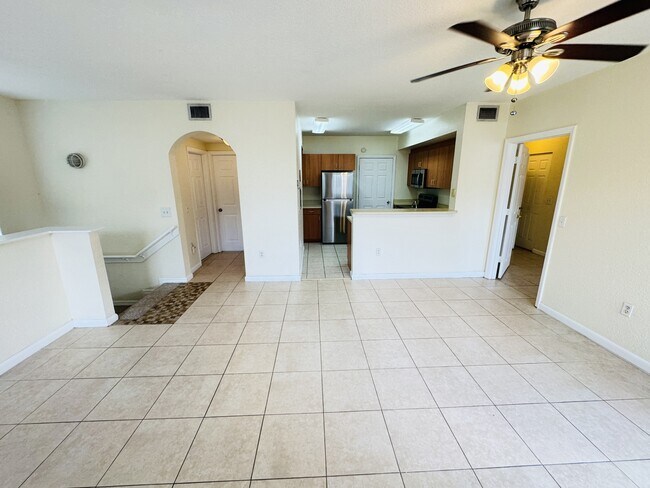 Photo - 705 Belmont Ln Townhome