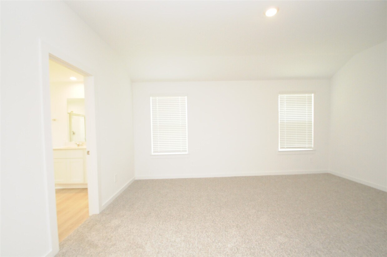 Foto principal - 1410 Island Grove Dr