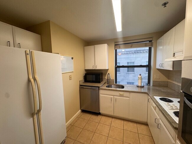 Foto del edificio - 644 Beacon St