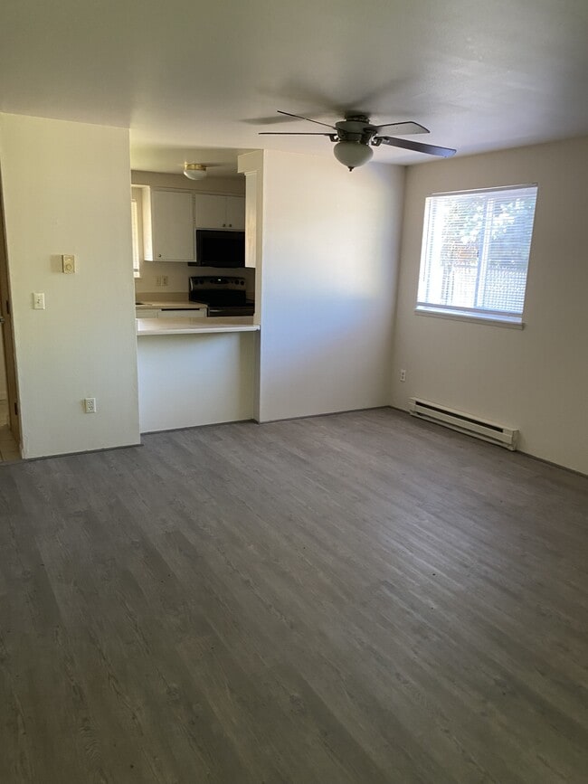 Foto del edificio - 505 Louis J Ave