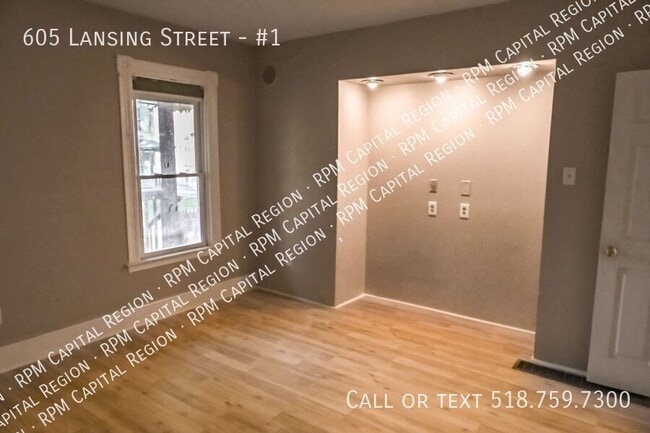 Building Photo - 605 Lansing St