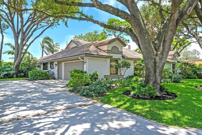 Building Photo - 4256 Gleneagles Dr