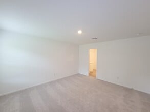 Building Photo - 25588 Rose Creek Dr