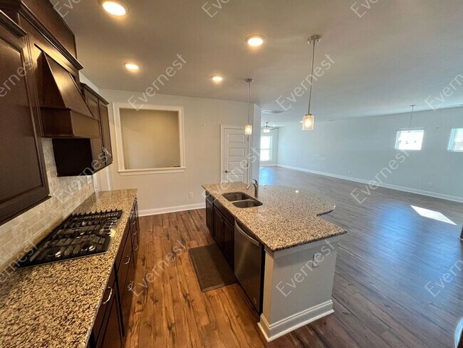 Building Photo - 1122 Carlisle Pl